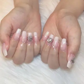 ネイル 佐藤 来夢のネイルデザイン