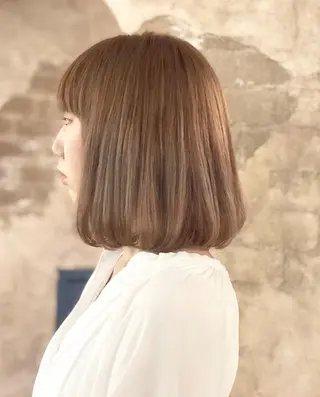 ミディアム カラー ブリーチ、パーマ 西部笑のヘアスタイル