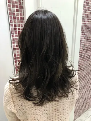 ミディアム カラー パーマ ヘアアレンジ apish aoyama所属・武 愛子の眉毛・アイブロウイメージ