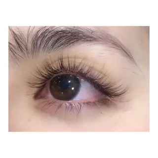 マツエク・マツパ ANNE梅田 GRACE店所属・ANNE chizuのマツエク・マツパデザイン