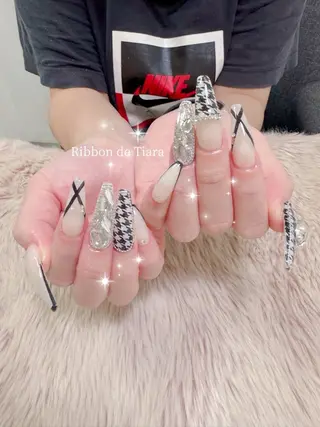 ネイル Ribbon de Tiara MAKIのネイルデザイン