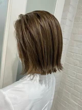 ミディアム 🍀透明感抜群🍀/ ハイトーンカラーのヘアスタイル