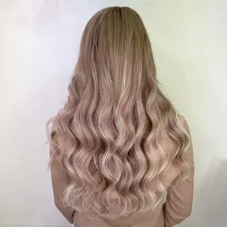 ロング カラー KEISUKE/ ブリーチ🧡エクステのヘアスタイル