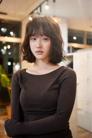 ミディアム パーマ Basis 田口豪司のヘアスタイル