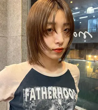 セミロング カラー ヘアアレンジ ボブハイトーン🦖 デザインMAMIのヘアスタイル