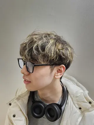 ショート カラー メンズ 宮内 絃希のヘアスタイル