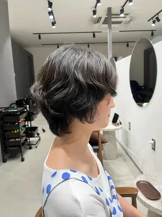 ショート カラー パーマ 原口 桃歌のヘアスタイル