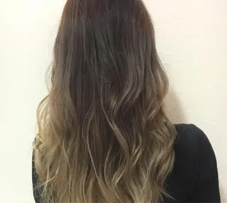 ロング カラー 山田 守のヘアスタイル