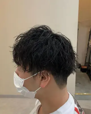 ショート パーマ メンズ クセを最大限に活かす メンズパーマ奈良大祐のヘアスタイル