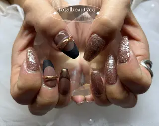 ネイル トータルビューティー CQのネイルデザイン