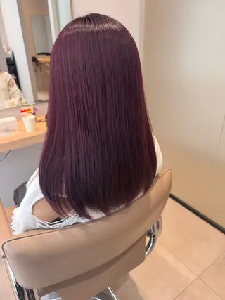 セミロング カラー Eleanor spa&treatment 札幌店内にあるシェアサロン【WHITE】所属・シルクハイトーン / 髪質改善🦋MIKUのヘアスタイル