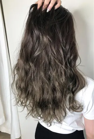 ロング カラー ACRO梅田【アクロ】所属・縮毛矯正とカラーの人 倉友哉のヘアスタイル