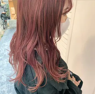 セミロング カラー ツチダ カホのヘアスタイル