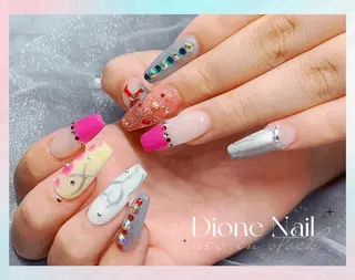 ネイル Dione ネイル専門店のネイルデザイン