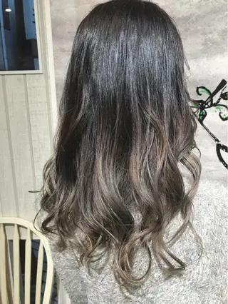 ロング Blanco 村松 美里のヘアスタイル