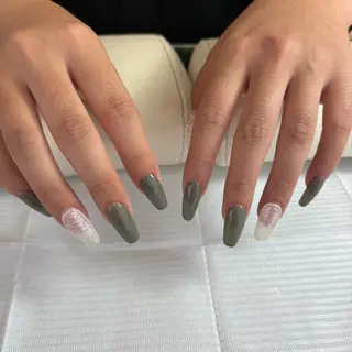 ネイル アッカスタイル所属・アッカスタイル 天野のネイルデザイン