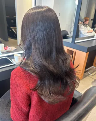 ミディアム KAREN（ému） 伏見/パーマモデルのヘアスタイル