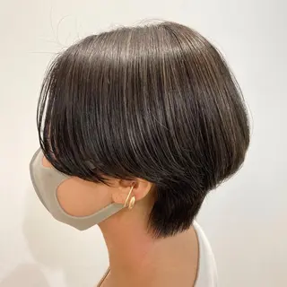 ショート カラー 尾籠 美幸 （オゴモリ ミユキ）のヘアスタイル