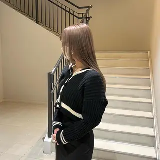 カラー シルエット所属・シルエット Reinaのヘアスタイル
