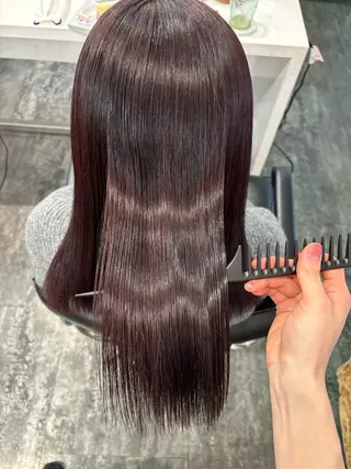 セミロング カラー LOMARLIE JURIAのヘアスタイル