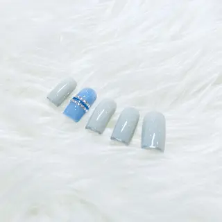 ミディアム 齋藤 佳奈のネイルデザイン