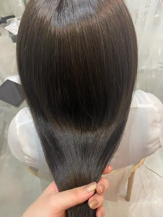 ミディアム 谷川 李奈のヘアスタイル