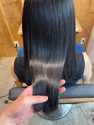 ロング 阿部 史奈のヘアスタイル