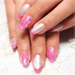 ネイル 山田 麻衣のネイルデザイン