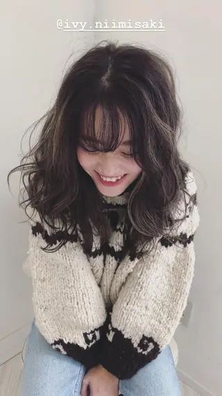 セミロング ヘアアレンジ ネイル マツエク・マツパ ivy    joure所属・新居美紗希 ニイミサキのマツエク・マツパデザイン