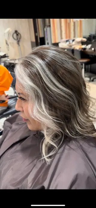 カラー 神戸 大輝のヘアスタイル