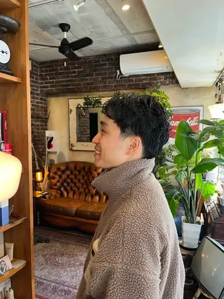 ショート パーマ メンズ 抜け感ショート パーマ/緒方椋のヘアスタイル