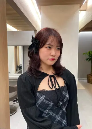 セミロング 山下 紗里奈のヘアスタイル