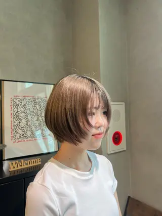 ショート morrow by suntown所属・💙AKANE 海外風ハイライト💙のヘアスタイル