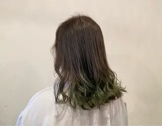 セミロング カラー たなか もえなのヘアスタイル