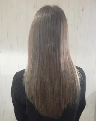 カラー ロング 西川 敏夫のヘアスタイル