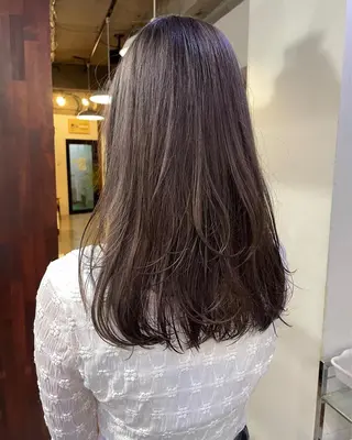 セミロング カラー silo所属・silo MOKA 顔周りカット🦦のヘアスタイル