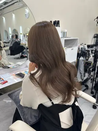 ミディアム 似合わせレイヤーカッ ト🩶瀧本美咲のヘアスタイル