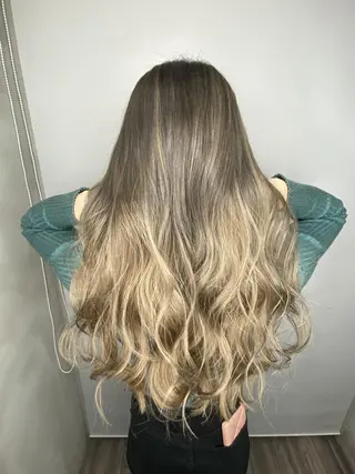 ロング カラー ヘアアレンジ Belle hair Design青野大貴のヘアスタイル
