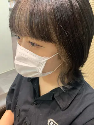 ショート カラー ヘアアレンジ サナ🌱 切りっぱなしボブのヘアスタイル