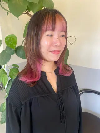 ミディアム 小久保 里紗のヘアスタイル