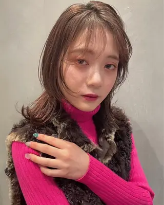 ミディアム カラー MIU 透明感のヘアスタイル