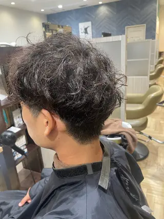 パーマ 中村 誠也のヘアスタイル