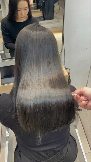 ロング ✨髪質改善✨美髪 矯正🫧小泉のヘアスタイル