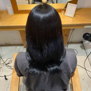 セミロング カラー misaki アシスタント🎀のヘアスタイル