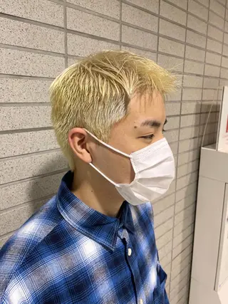 カラー メンズ 180° OneEightyDegrees 中目黒所属・Himari 【ハイトーンカラー】のヘアスタイル