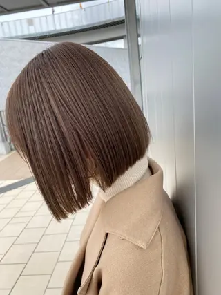 ミディアム カラー Lolonois梅田 スタッフのヘアスタイル