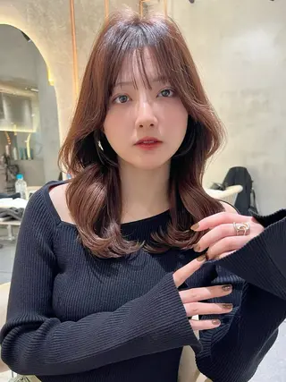 ミディアム カラー パーマ 髪質改善　ANFINI 仙台所属・仙台Ｉ韓国レイヤー Ｉ髪質改善Ｉ伊藤拓海のヘアスタイル