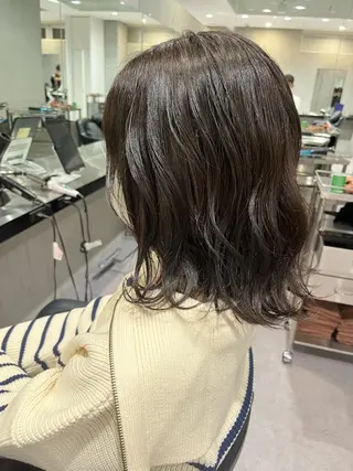 ミディアム カラー パーマ 🌈艶髪/髪質改善 新宿itouのヘアスタイル