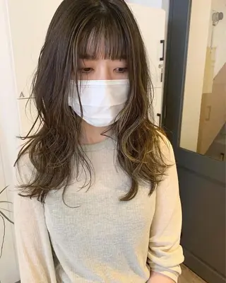 ロング カラー パーマ ヘアアレンジ メンズ キッズ マツエク・マツパ SALOWIN梅田茶屋町店所属・ウルフレイヤーカット /チヒロのヘアスタイル