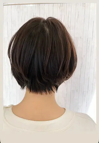 ショート 越海 舞のヘアスタイル